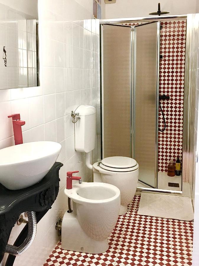L'Ora Delle Streghe B&B Centralissimo Livorno Exterior photo