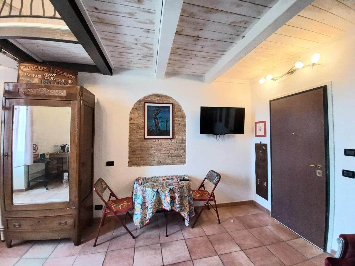L'Ora Delle Streghe B&B Centralissimo Livorno Exterior photo